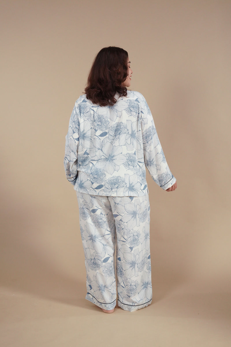 Ivy Blue Floral Cotton Blend Women's Curve Pajama Set- Full Sleeves