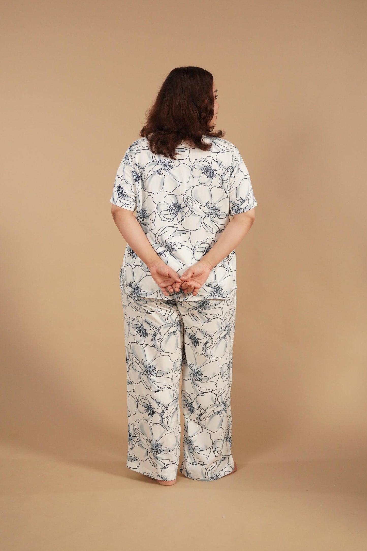 Grace White Floral Printed Viscose Twill Women's Curve Pajama Set- Half Sleeves